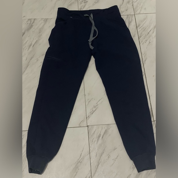FIGS joggers - Picture 1 of 1